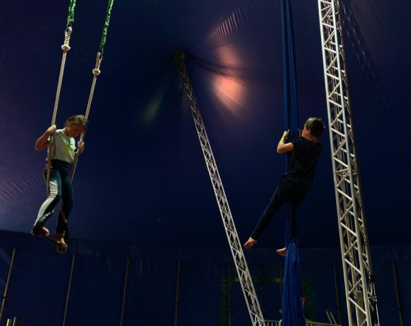 Cirque, chapiteau Vit'anim, colonie, montagne, isère, Alpe du Grand Serre