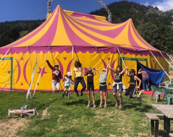 Cirque, chapiteau Vit'anim, colonie, montagne, isère, Alpe du Grand Serre