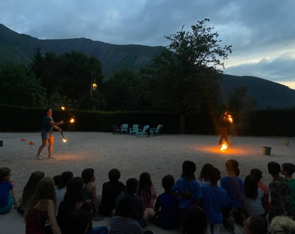 Jonglage feux montagne, alpes du grand serre, Isère, Le Bien Veillant